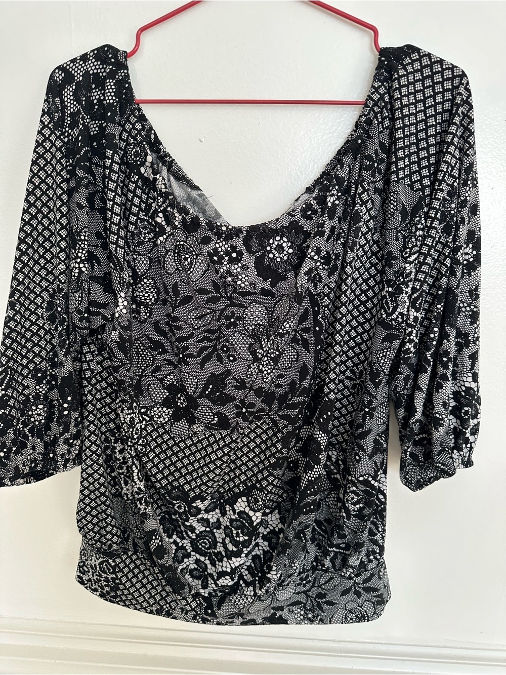 Van Heusen Black Floral V-Neck Blouse with Mixed Print off shoulder soft - Picture 2 of 14